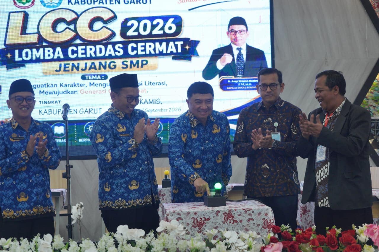 LCC SMP Garut Jadi Ajang Asah Literasi dan Semangat Kompetisi Pelajar