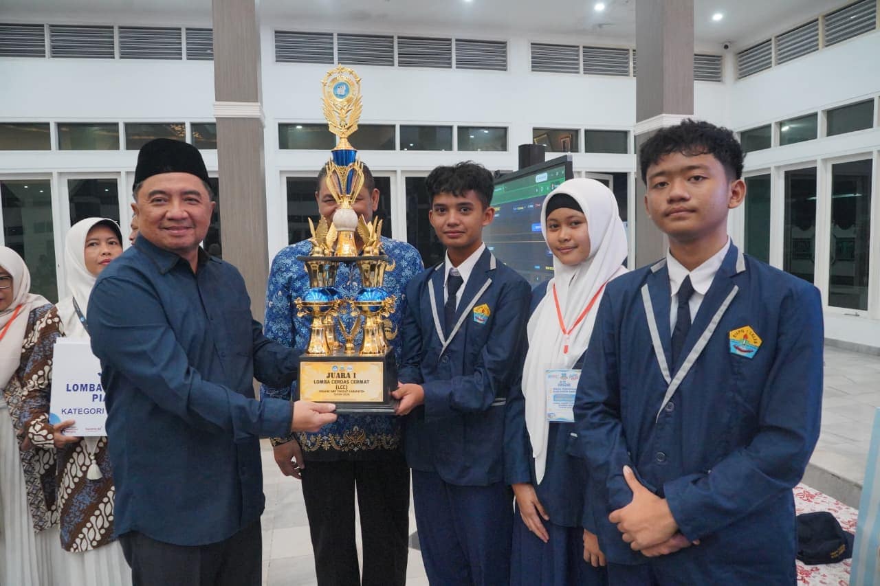 SMPN 1 Leles Tampil Gemilang, Sabet Gelar Juara LCC SMP Kabupaten Garut 2026